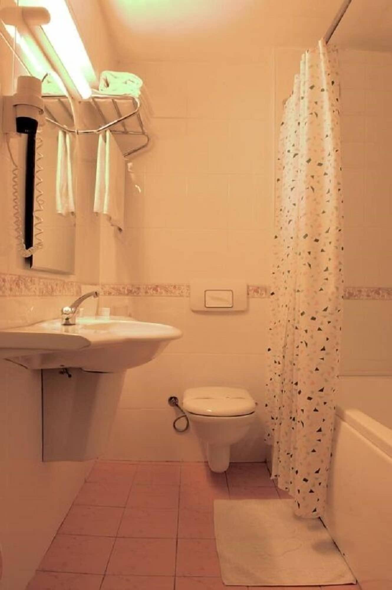 Yumukoglu Hotel İzmir Szoba fotó